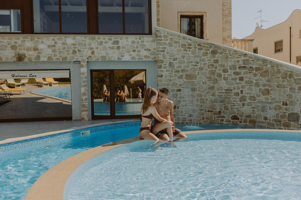 Halanus Hotel And Resort Alanno Exterior photo