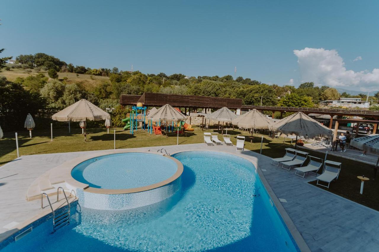 Halanus Hotel And Resort Alanno Exterior photo